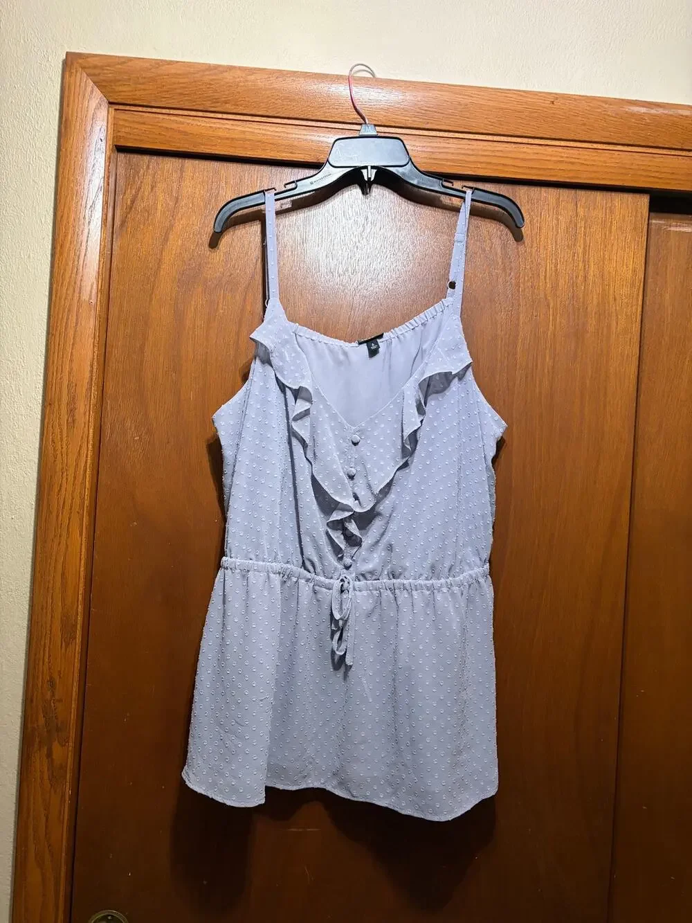 Torrid 4X Swiss Dot Ruffle Tank Top Gray Tie Waist Sleeveless Peplum Plus